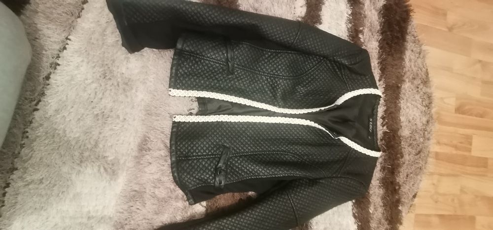 Кожено  черно яке