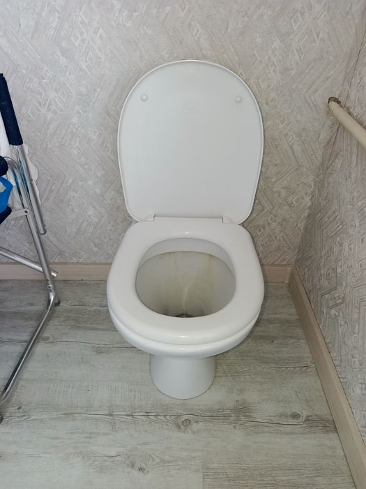 Продается унитаз