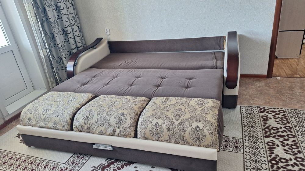 Диван для гостиной