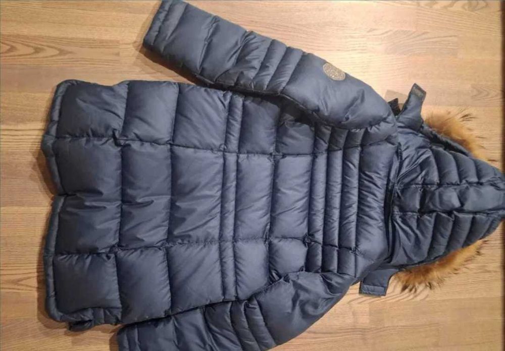 Продам куртку reima для девочки