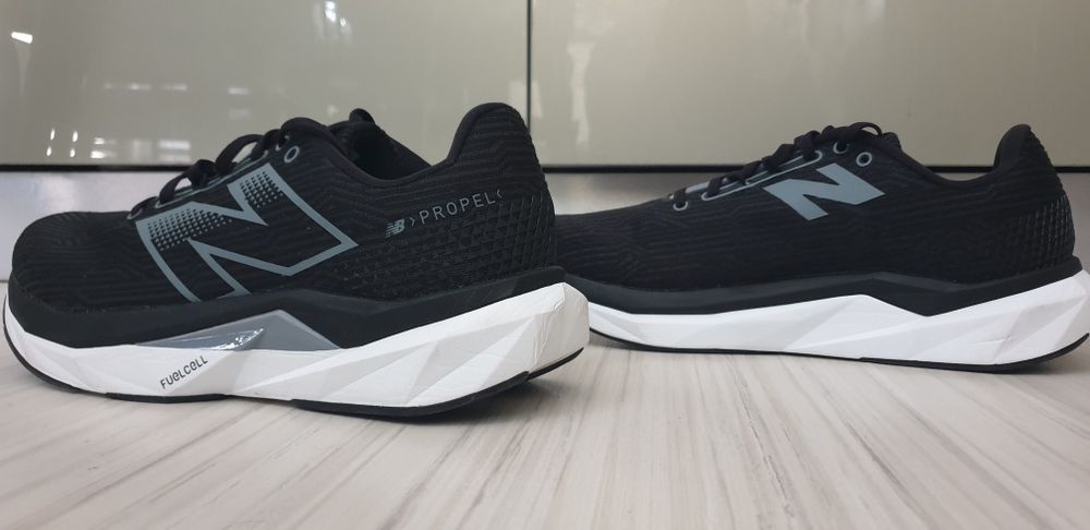 New Ballance Fuel Cell Propel Мens Size 43/27.5 см US 9.5  Uk 9  НОВО! ОРИГИНАЛ! Мъжки Маратонки!