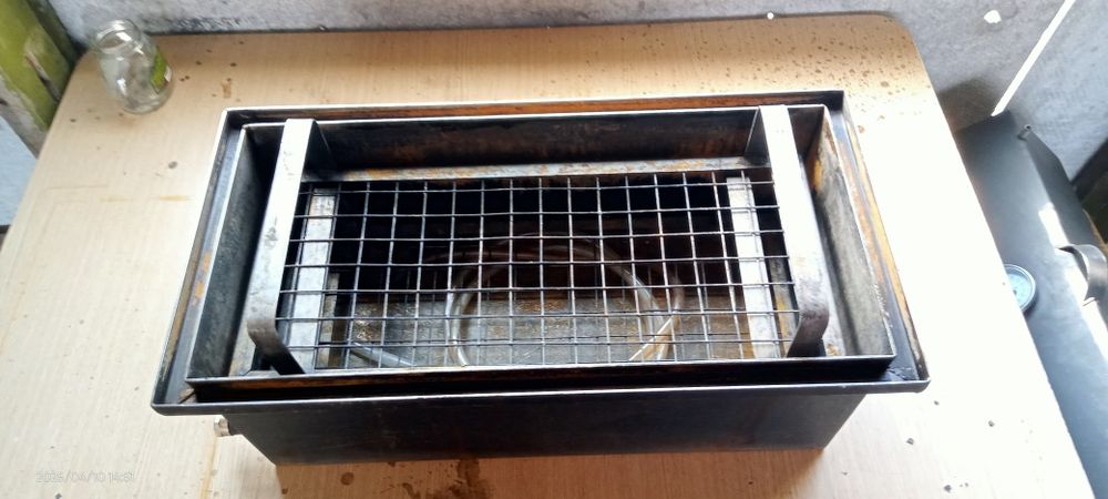 Продам домашнию коптильню.