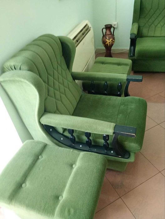 Продавам офис мебели