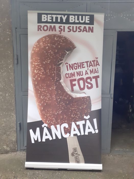 Steaguri/rolap publicitare Vela 3 buc Noi ..pret per buc