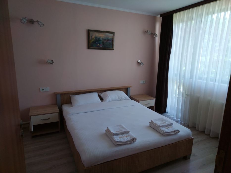 Продава се Хотел в с. Островче, Област Разград - 12000 кв.м за 84 €/кв.м - Снимка #10