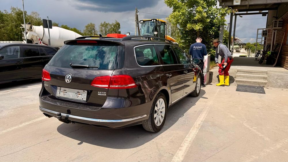 VOLKSWAGEN Passat 2011 — imagine 4