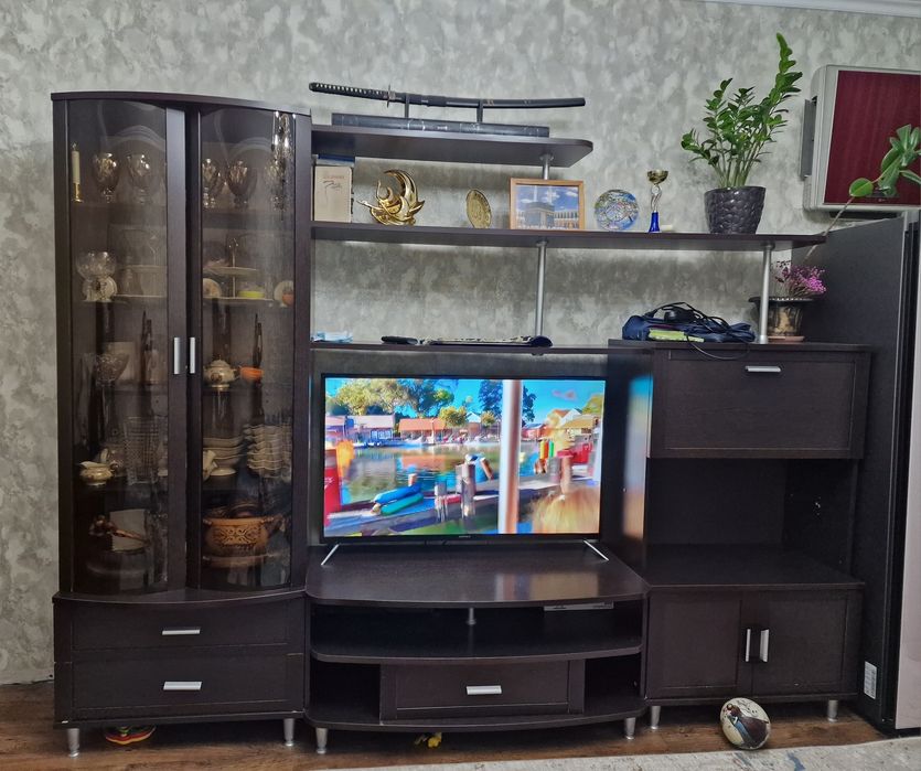 Горка для гостиной