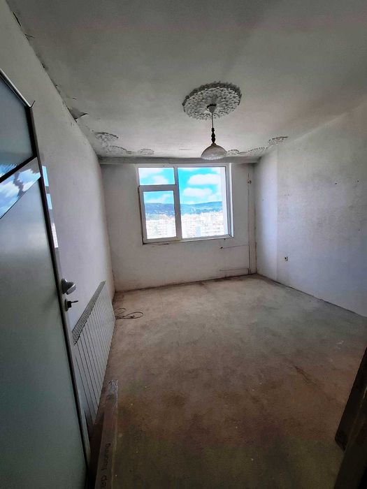 Продава се Четиристаен апартамент в Варна, Възраждане 1 - 118 кв.м за 713 €/кв.м - Снимка #7