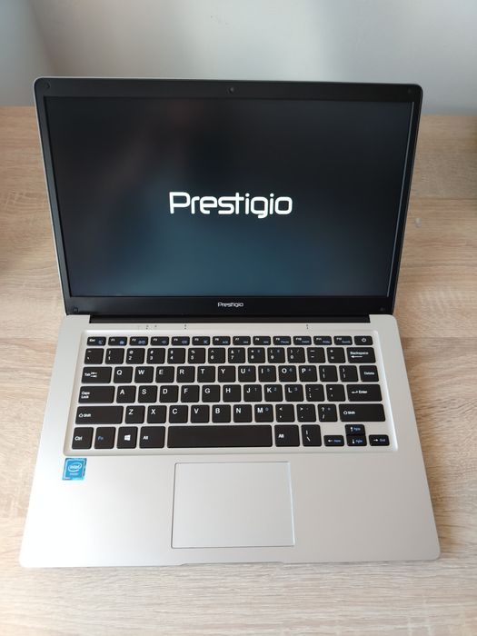 Laptop prestigio un model Nou