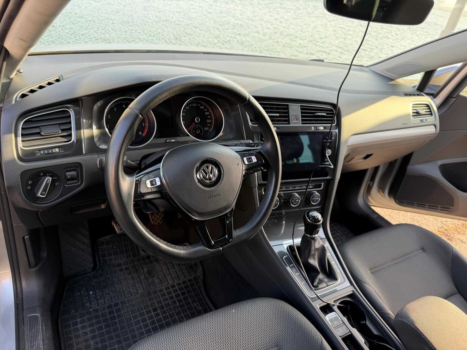 Volkswagen Golf 7 Comfortline 1.0 TSI 110 CP – 2018 – Prim Proprietar!