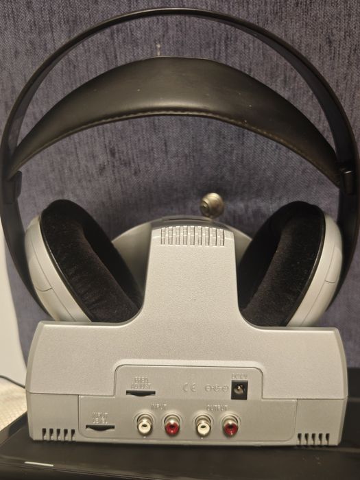 AKG Hearo 888 Titan