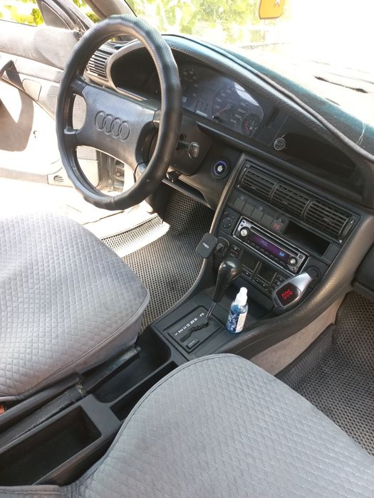 Продам ауди с4. 2,3. Газ + бензин.