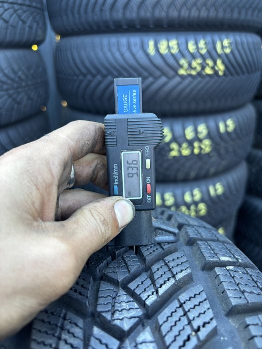Anvelope Iarna 215/60/17 GoodYear UltraGrip Performance 215 60 17 R17