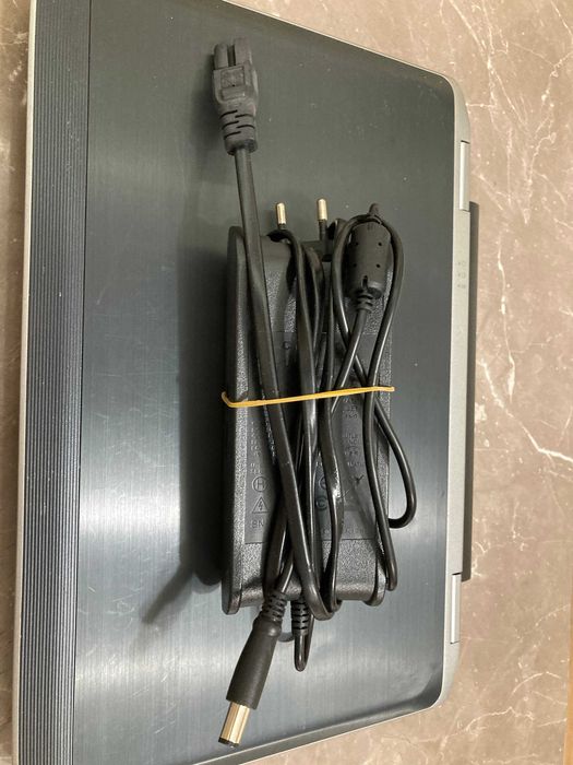 Dell Latitude E6430S, 14", i5-3320M, 4 Gb RAM, hhd SSD 120GB