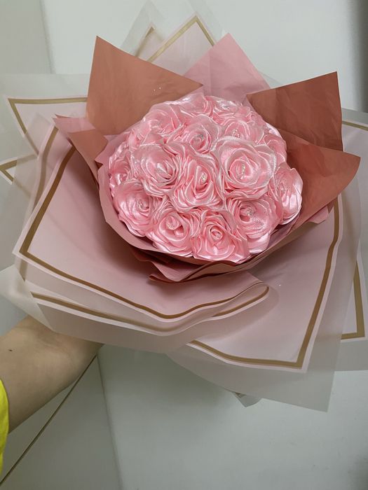 Buchet flori satin-roz cu sclipici