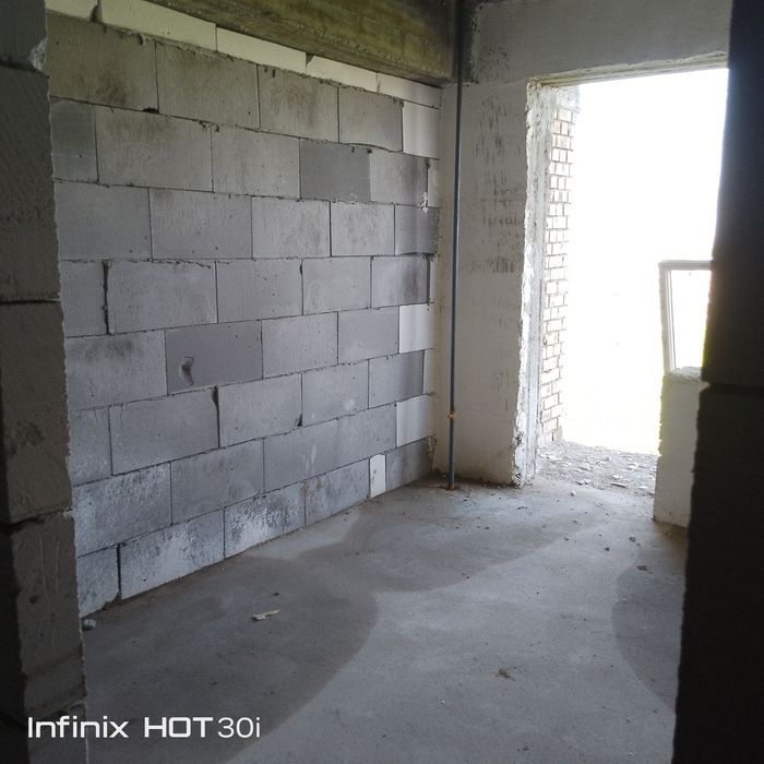 Коробка квартира сотилади