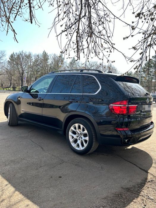 Продам BMW X5 E70 2013