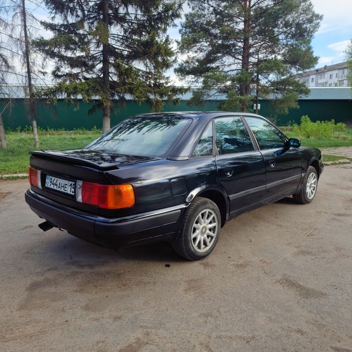 Продам ауди 100 с4