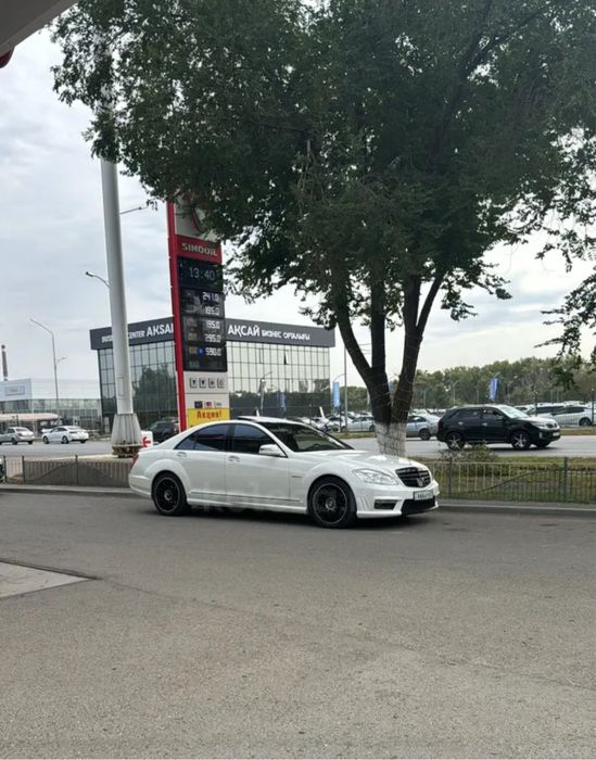 Продам машину mercedes benz s class