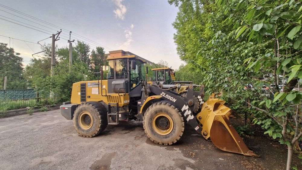 Сдается в аренду фронтальные погрузчиким XCMG ZL50GN
