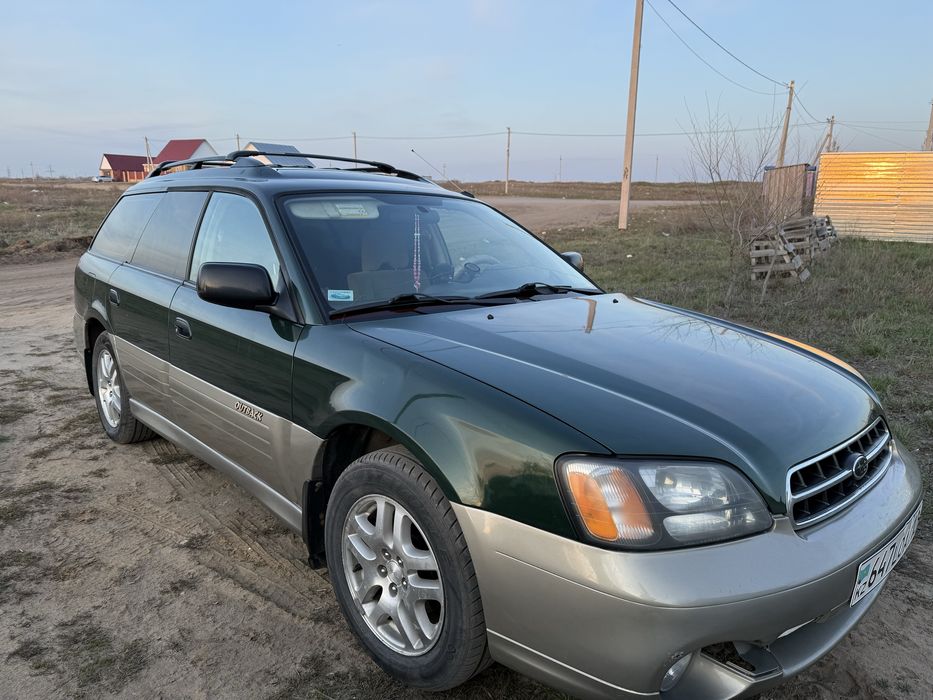 Subaru Outback 2000 года