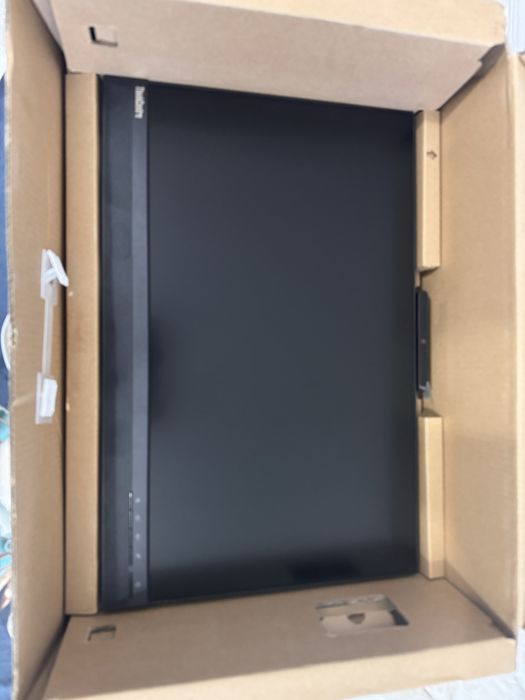 Lenovo ThinkCentre neo 50q Gen 5 + Monitor TIO 24 Gen 5 Touch