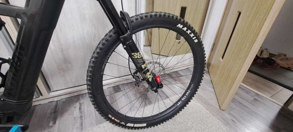 Radon Render 9.0  29 er 750Wh