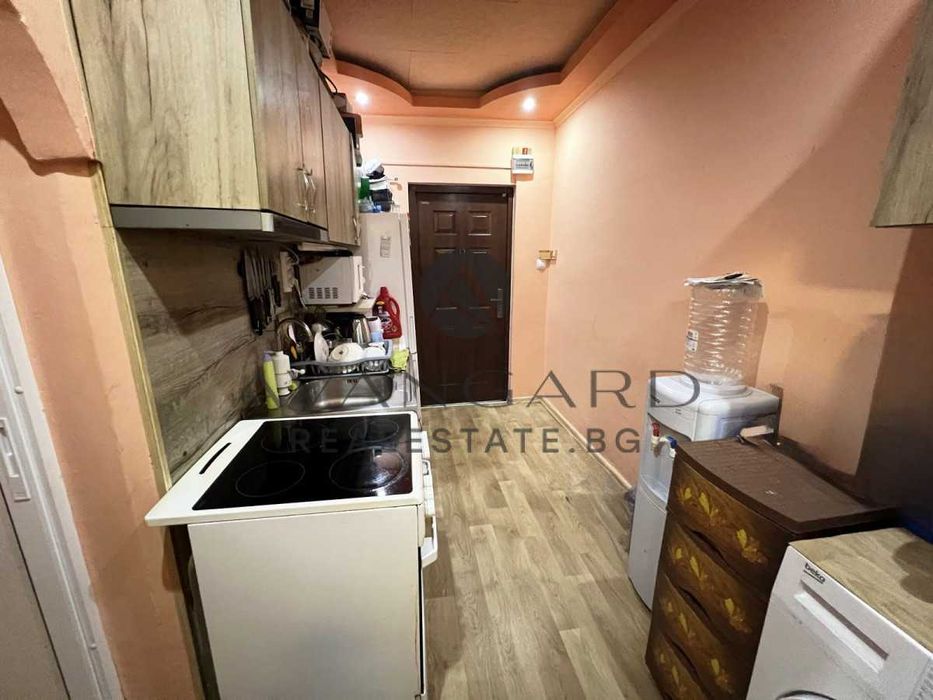 Продава се Двустаен апартамент в Пловдив, Изгрев - 44 кв.м за 1410 €/кв.м - Снимка #3