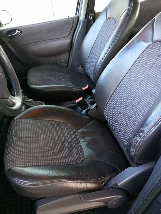 Mercedes Benz A160