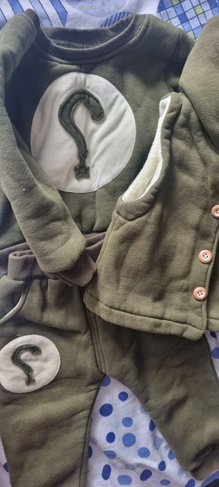 Продам тройку  от 6 мес.