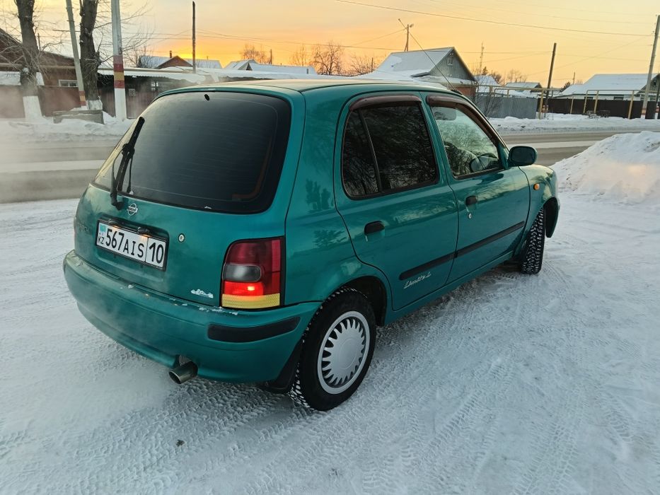 Ниссан Марч ( микра)