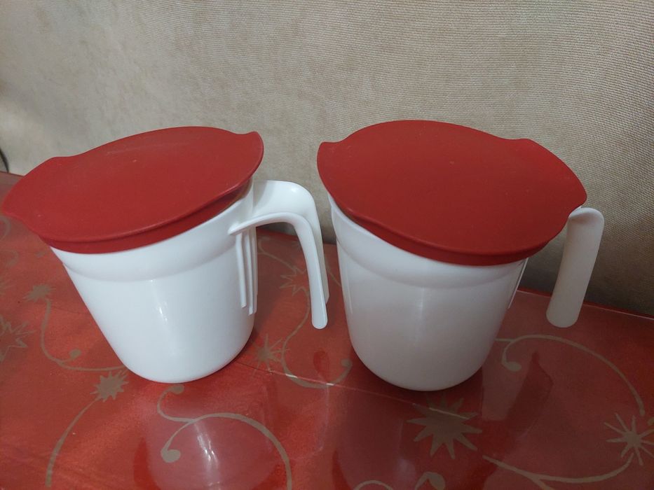 Кружки TAPPERWARE с крышками