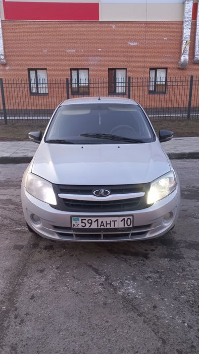 Продаю гранту. Отличном состоянии. Газ бензин.