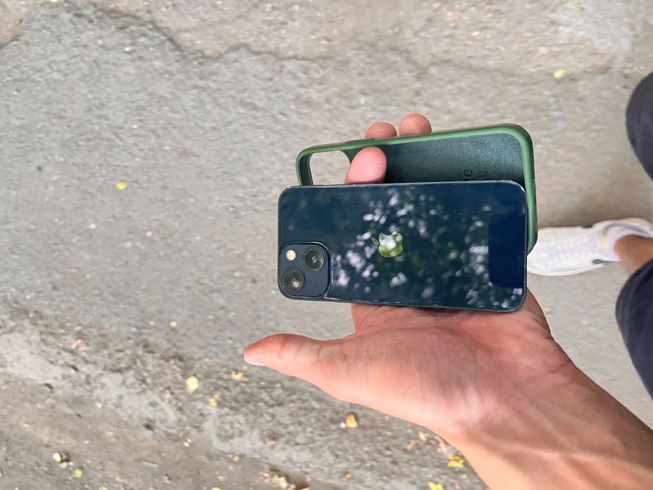 Продам iphone 13 mini