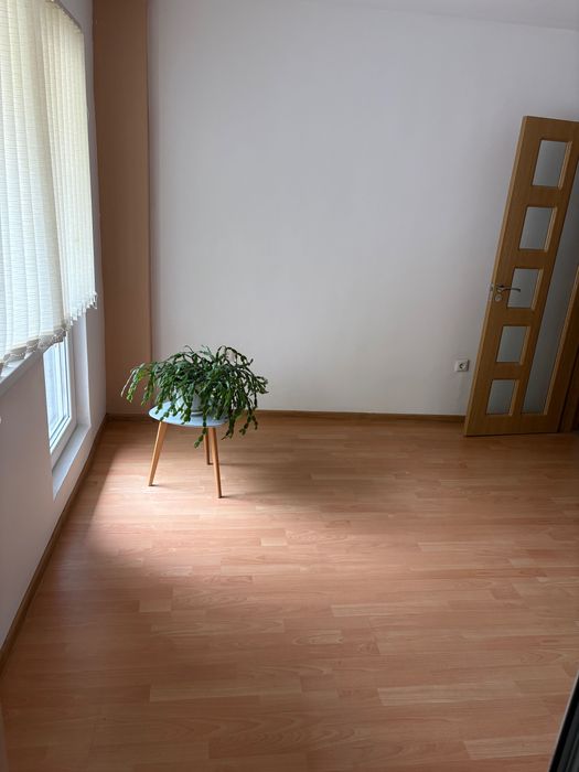 Дава се под наем Офис в Варна, Чаталджа - 10 кв.м за 178.5 € - Снимка #1