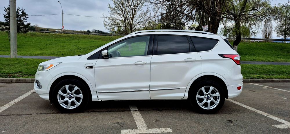 Kuga "Vignale" 4x4 automat Euro 6