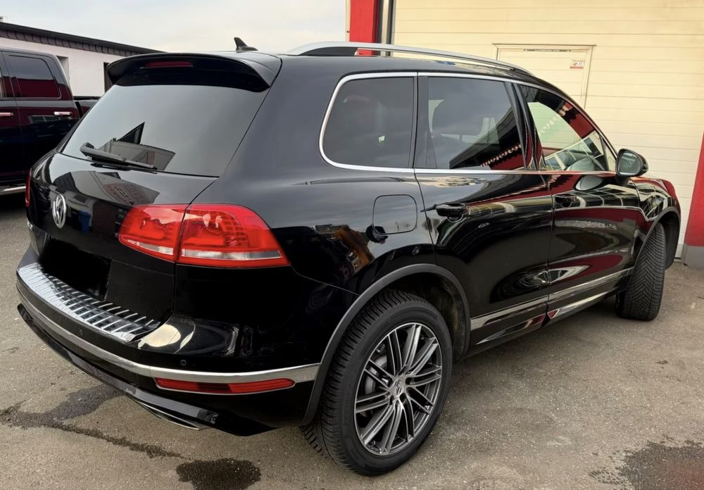 Dezmembrez VW Touareg 3.0 TDI CVV, R Line Facelift