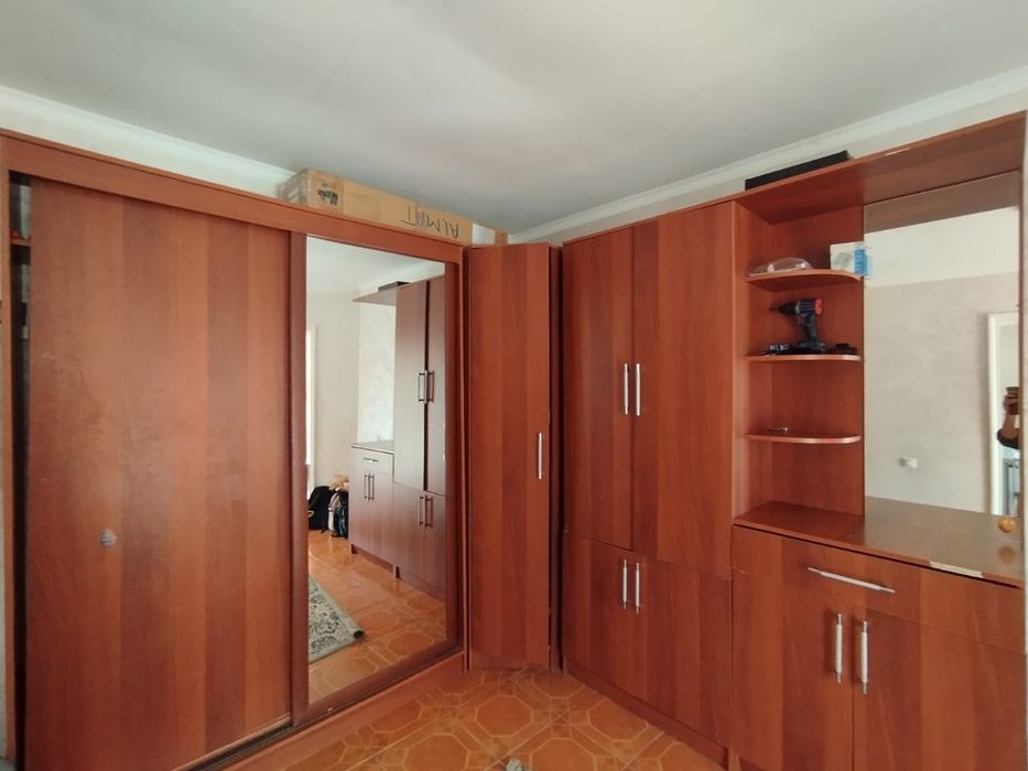 Продам б/у прихожка. Адрес г. Тараз ул. Умбетбаева 28