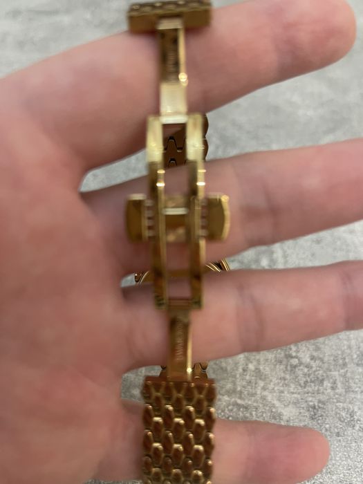 Часы наручные женские