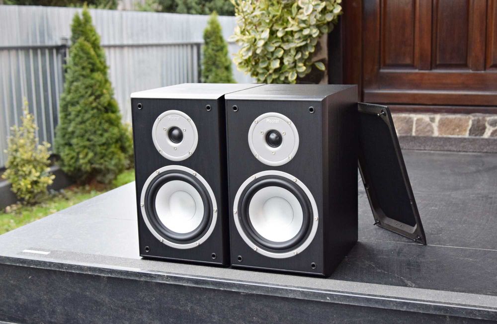 Boxe Magnat Monitor 220