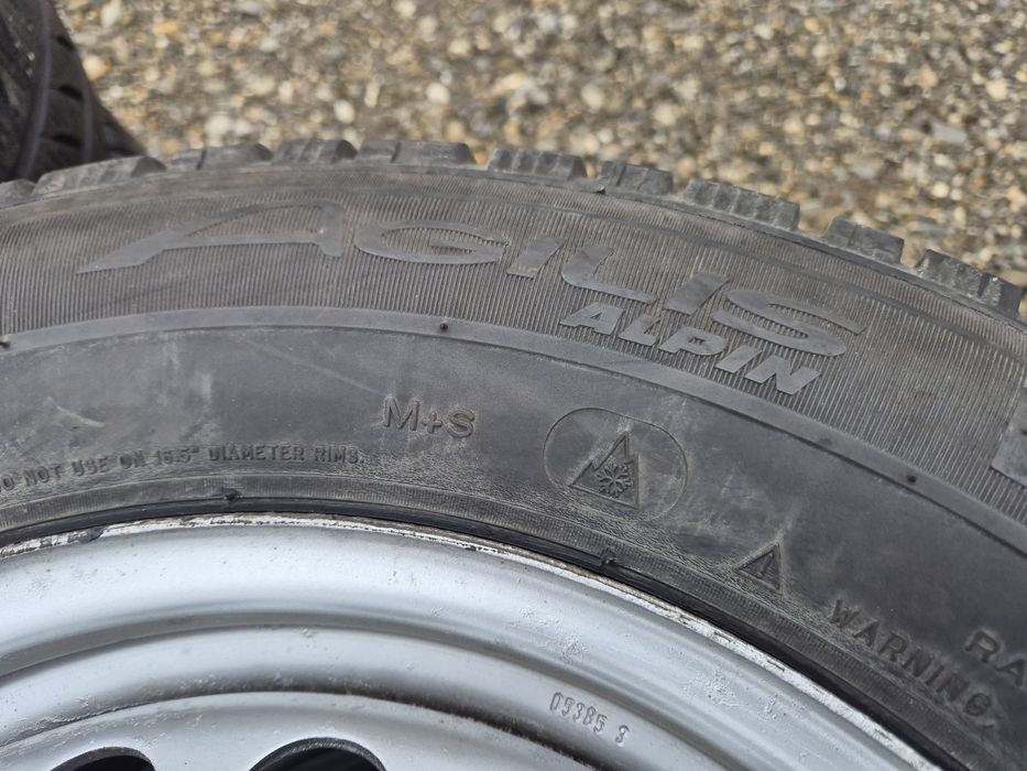 Vând jante+cauciucuri de Wv T5 225/65/16 C M+S 5/120/16 imp Germania