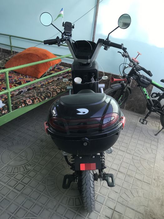 продам скутор.2025 год