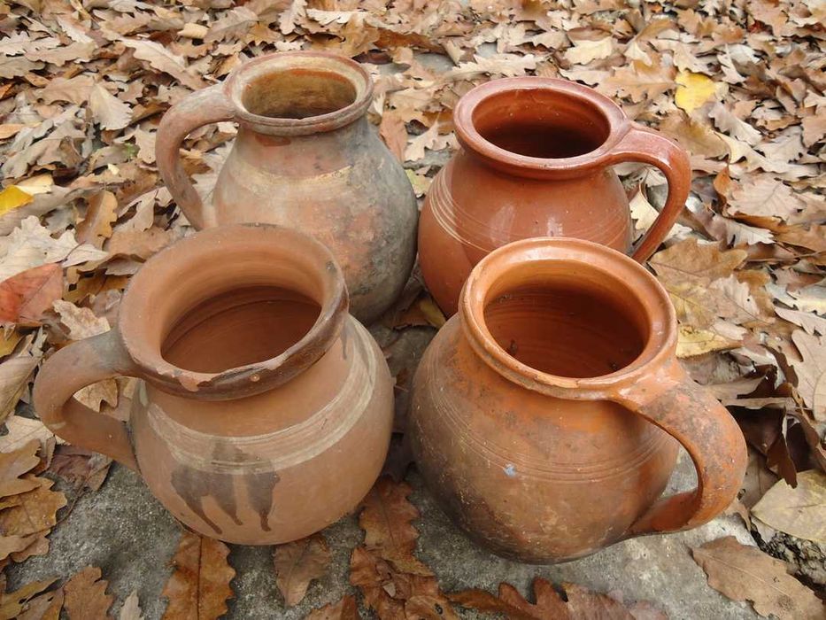 Стари керамични съдове