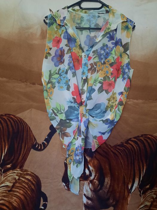 Дамска лятна флорална риза