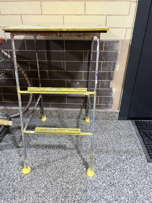 Продается подставка для работы по дому или в магазин