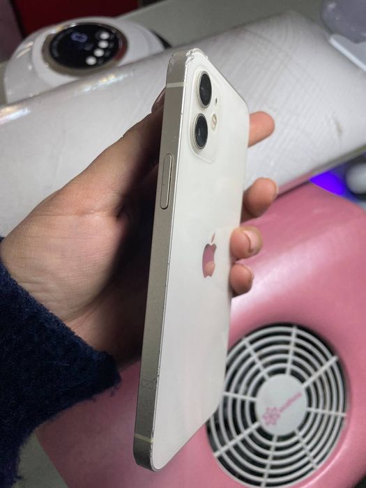 Sotiladi iphone 12/64