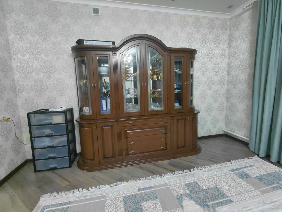 Продам стенку итальянскую