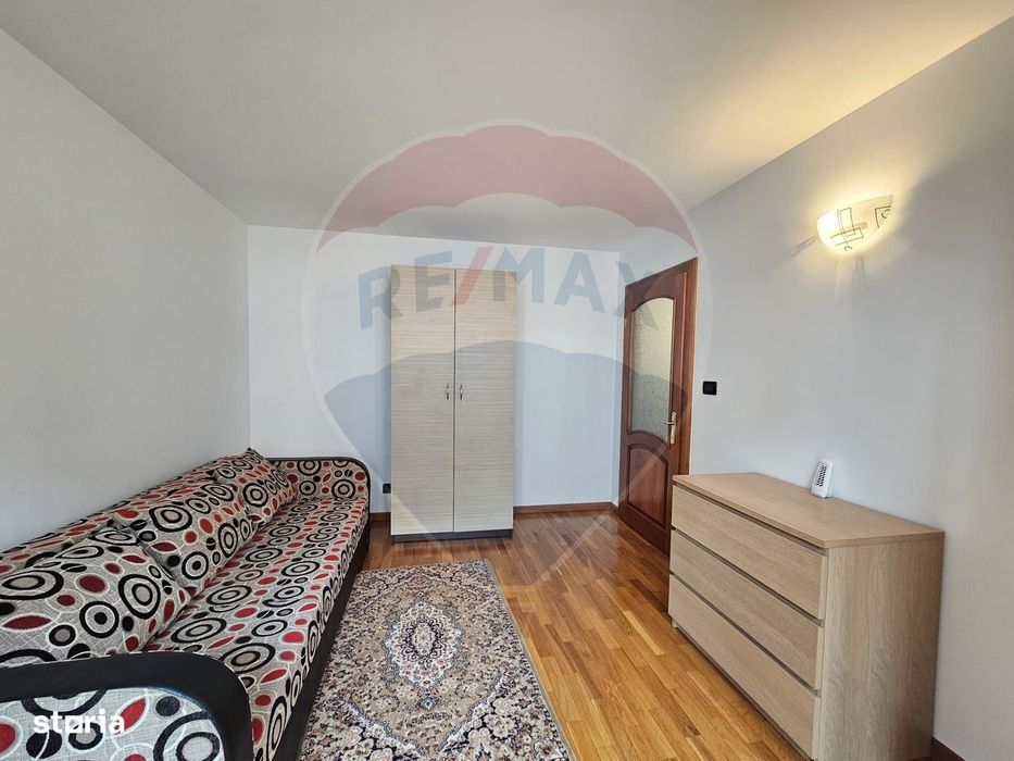 Apartament de vanzare in Cotul Mic