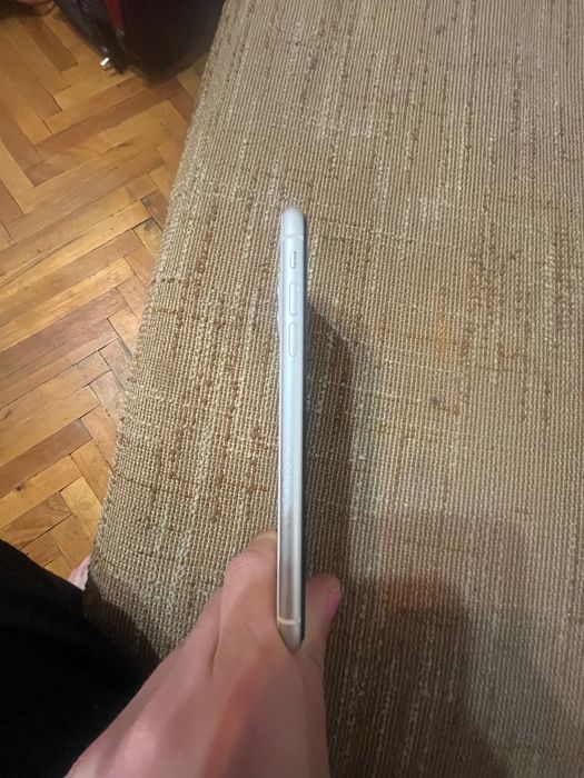 iphone 11 64 gb запазен