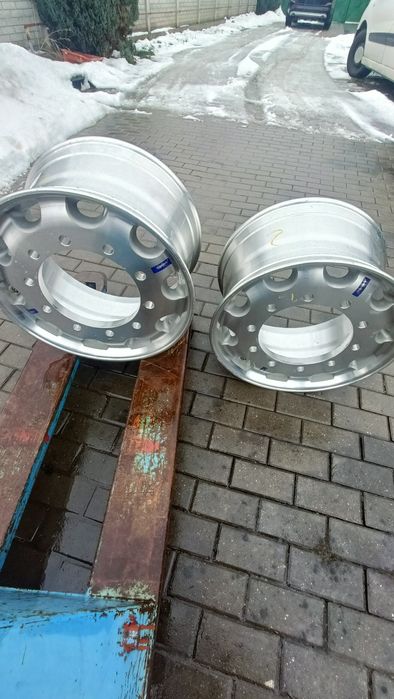 Jante aliaj noi,pentru camion,anvelope 385/22,5